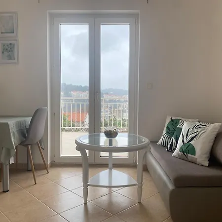 Gera Apartment *