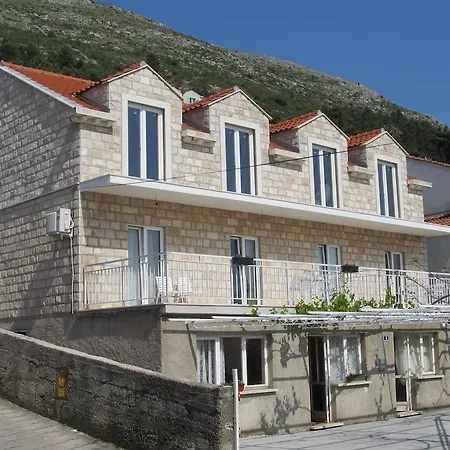 Gera Apartment